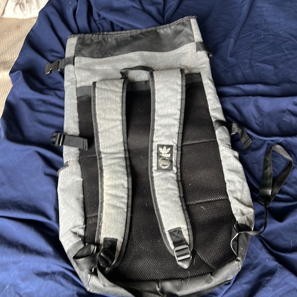 ADIDAS RUCK SAG - Picture 4 of 5
